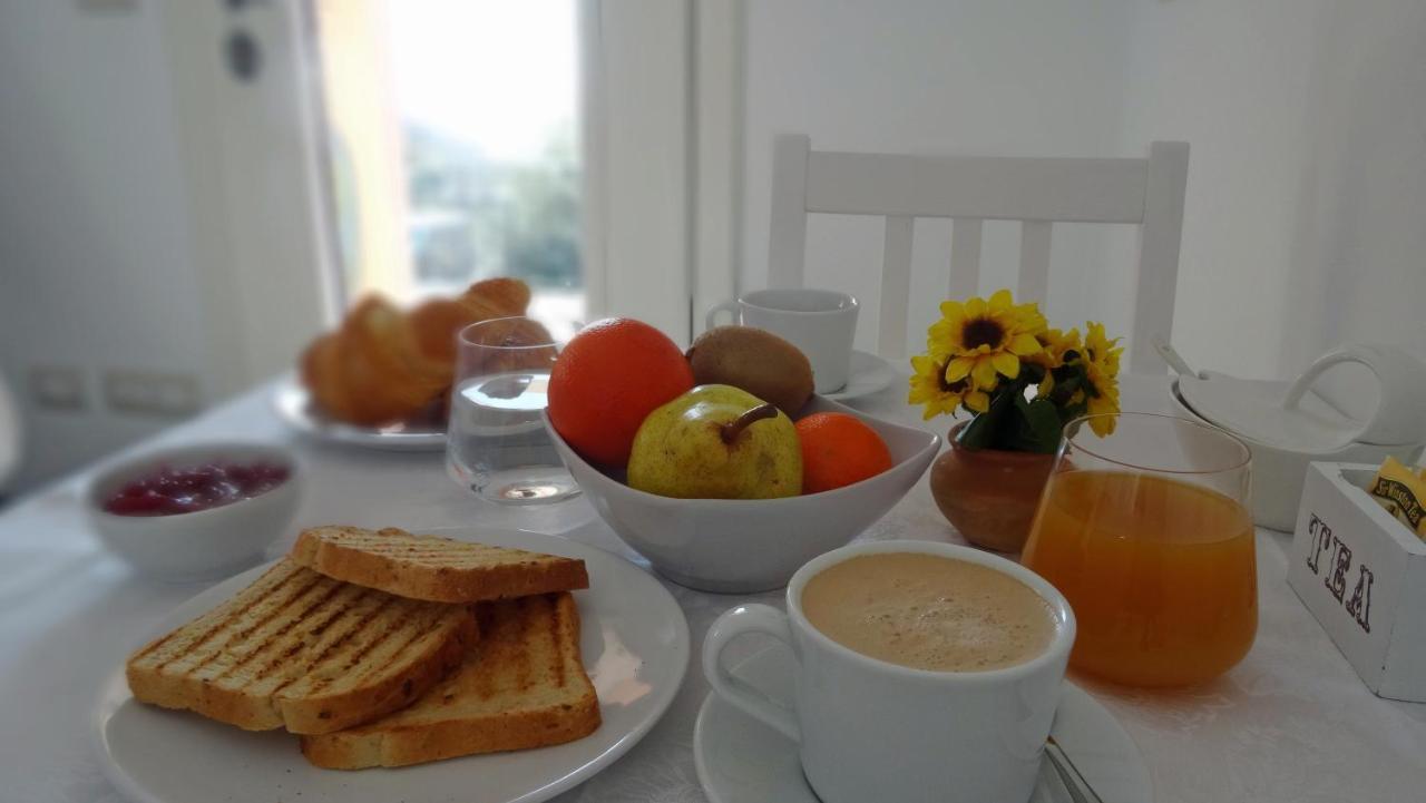 La Casa Dei Limoni Bed & Breakfast Cenova Dış mekan fotoğraf